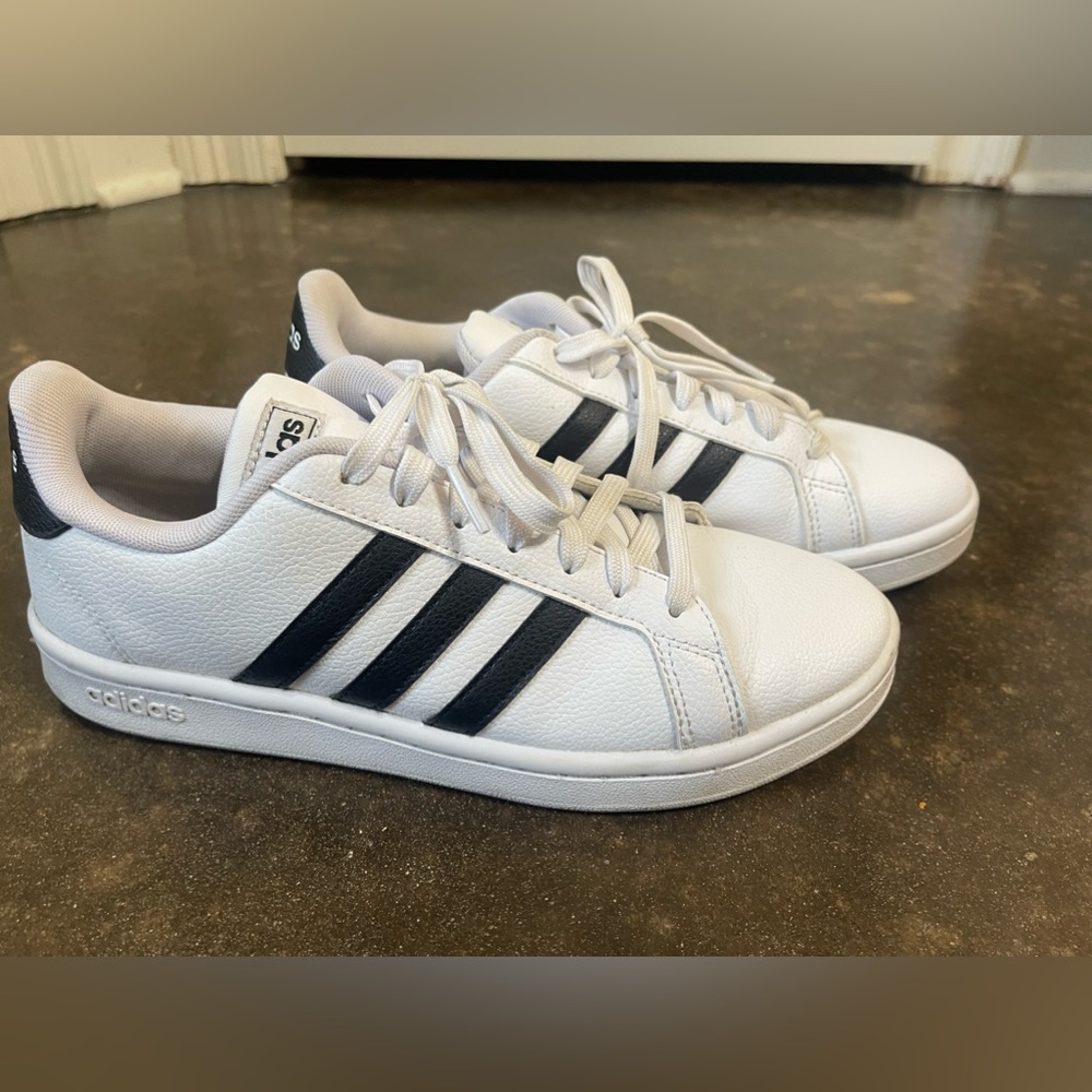 Adidas Grand Court